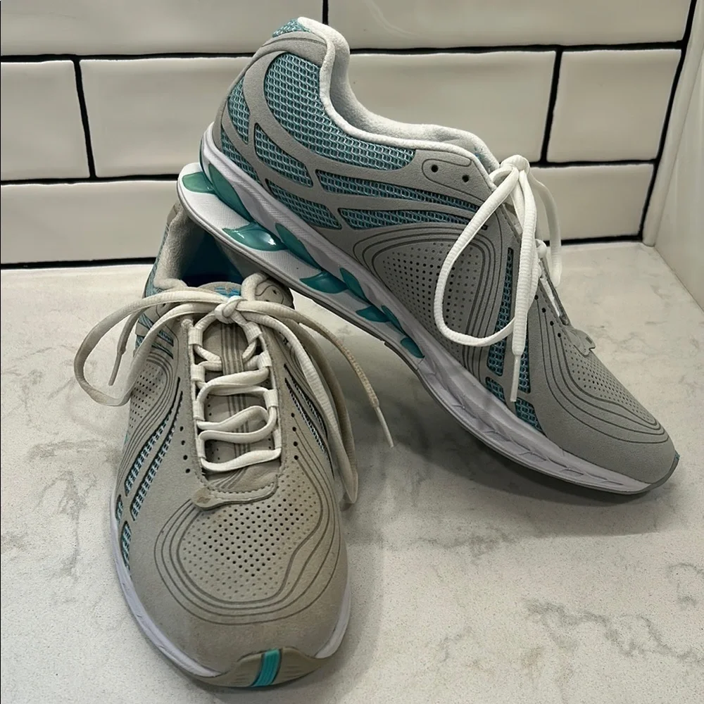 New Balance Wellness Toning Athletic Shoes‎ Size 10